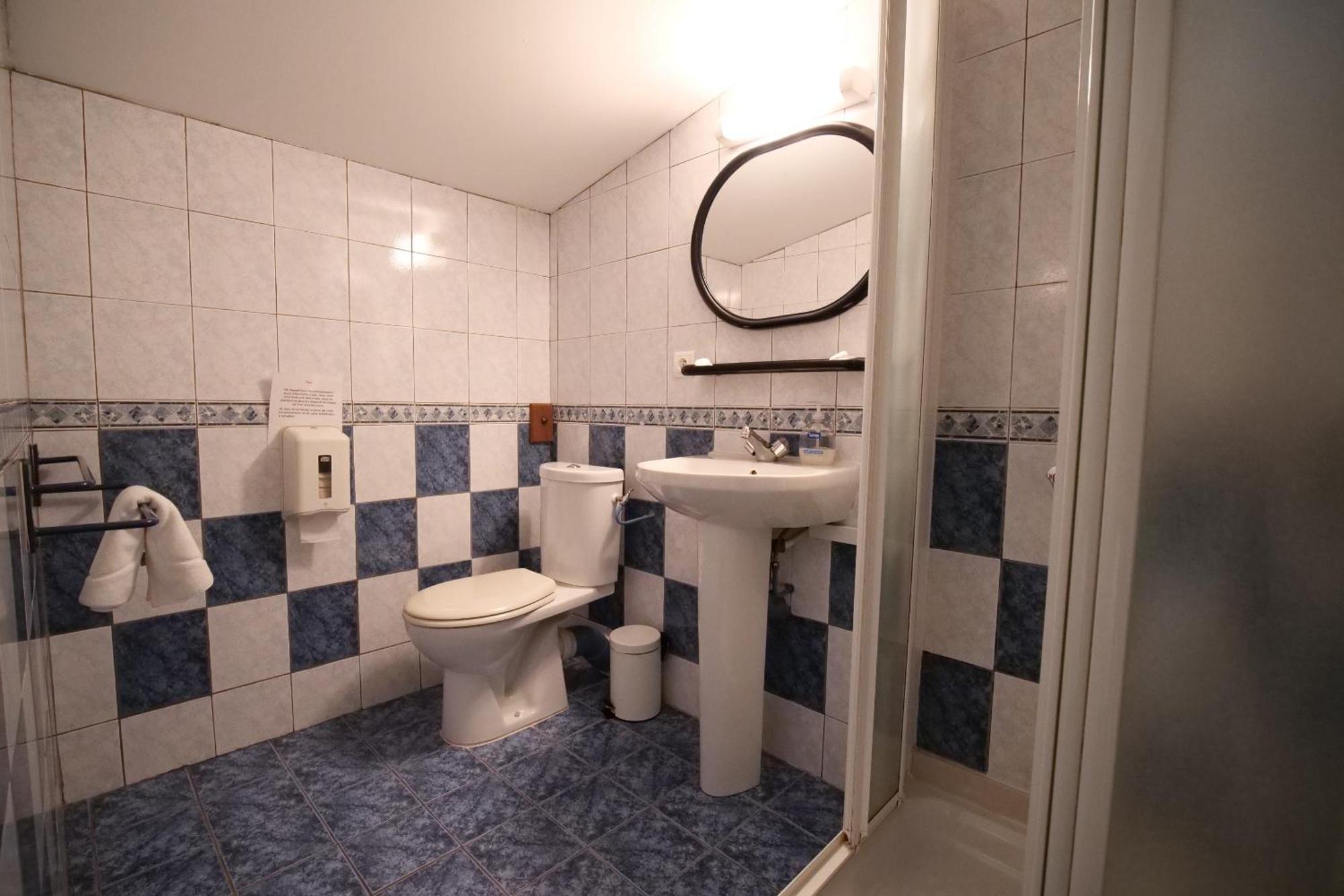 Auberge Trabenia Ascain Pokój zdjęcie